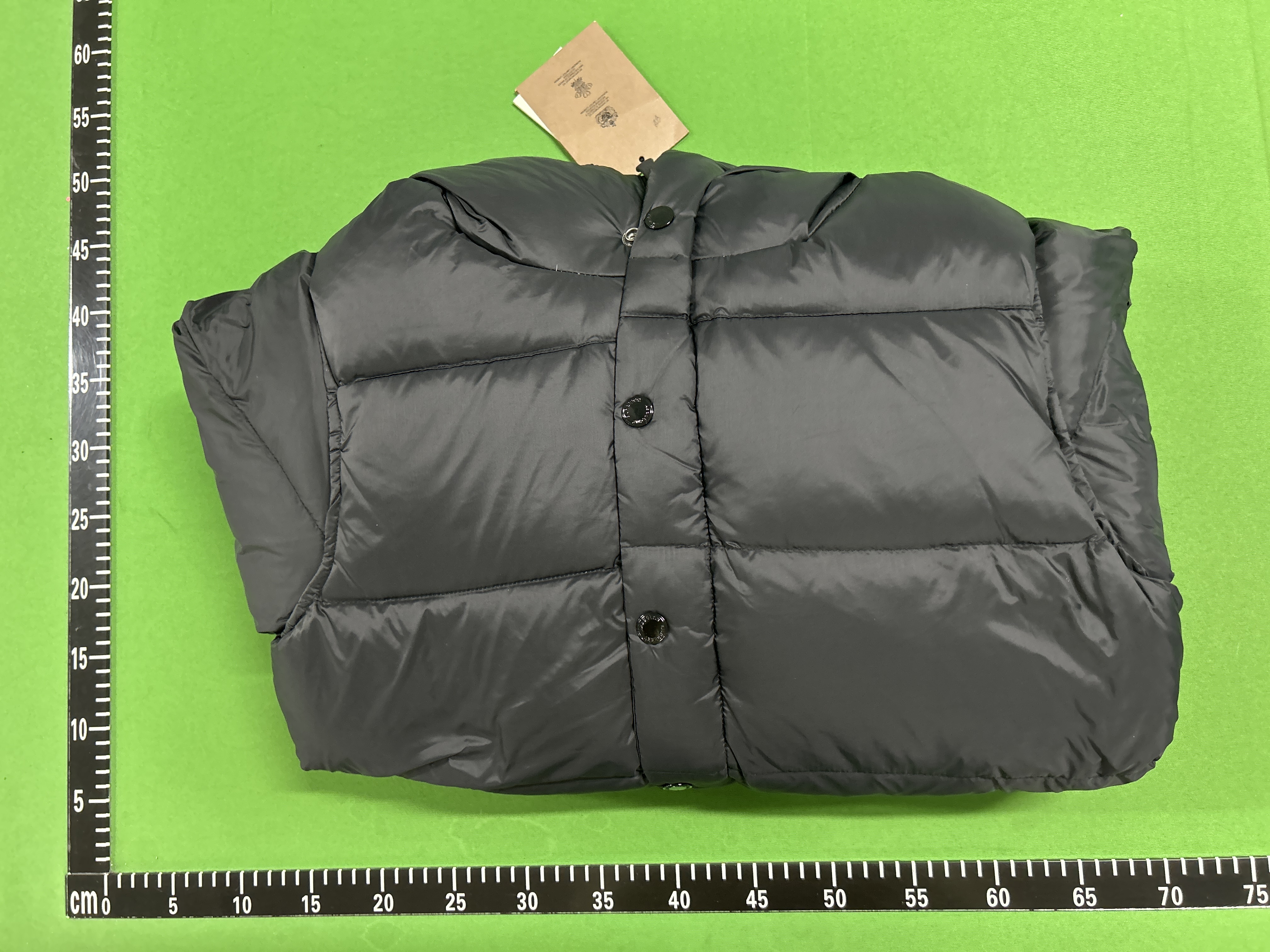 QC photo 1 of bur* 羽绒服